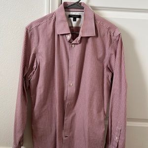 Banana Republic Men’s Medium Red Button Up Shirt. Slim Fit. Red Pattern.